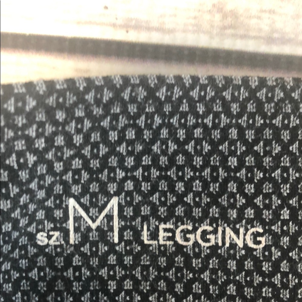 LOFT Black and Gray Leggings - Picture 5 of 7